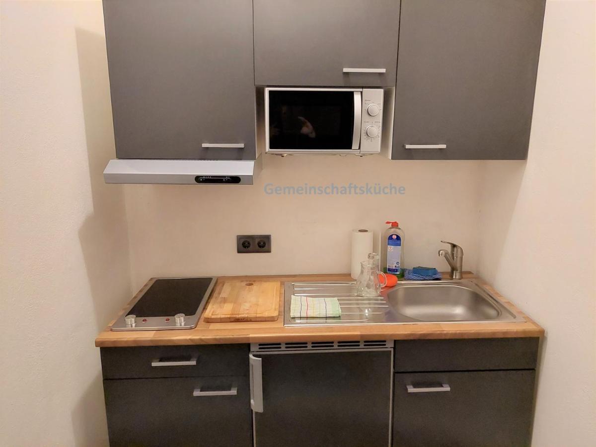 3 Raben - Leoben - Zimmer Fuer Geschaeftsreisende, Urlauber, Monteure Und Handwerker, Polski Pensjonat Austria エクステリア 写真
